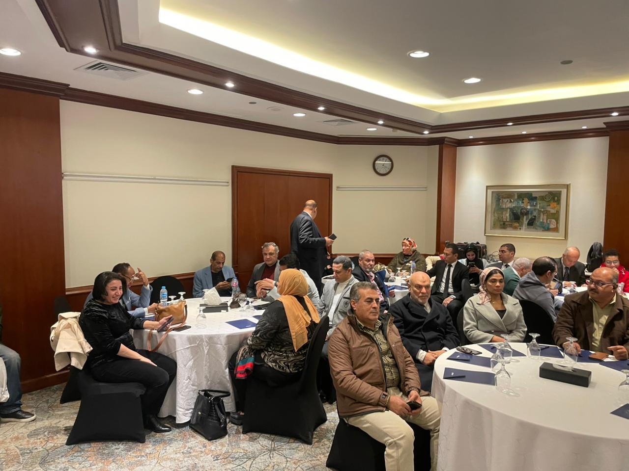  ندوة «رسالة السلام» حول أهمية الحفاظ على الأوطان بمعرض القاهرة الدولي للكتاب  (5)